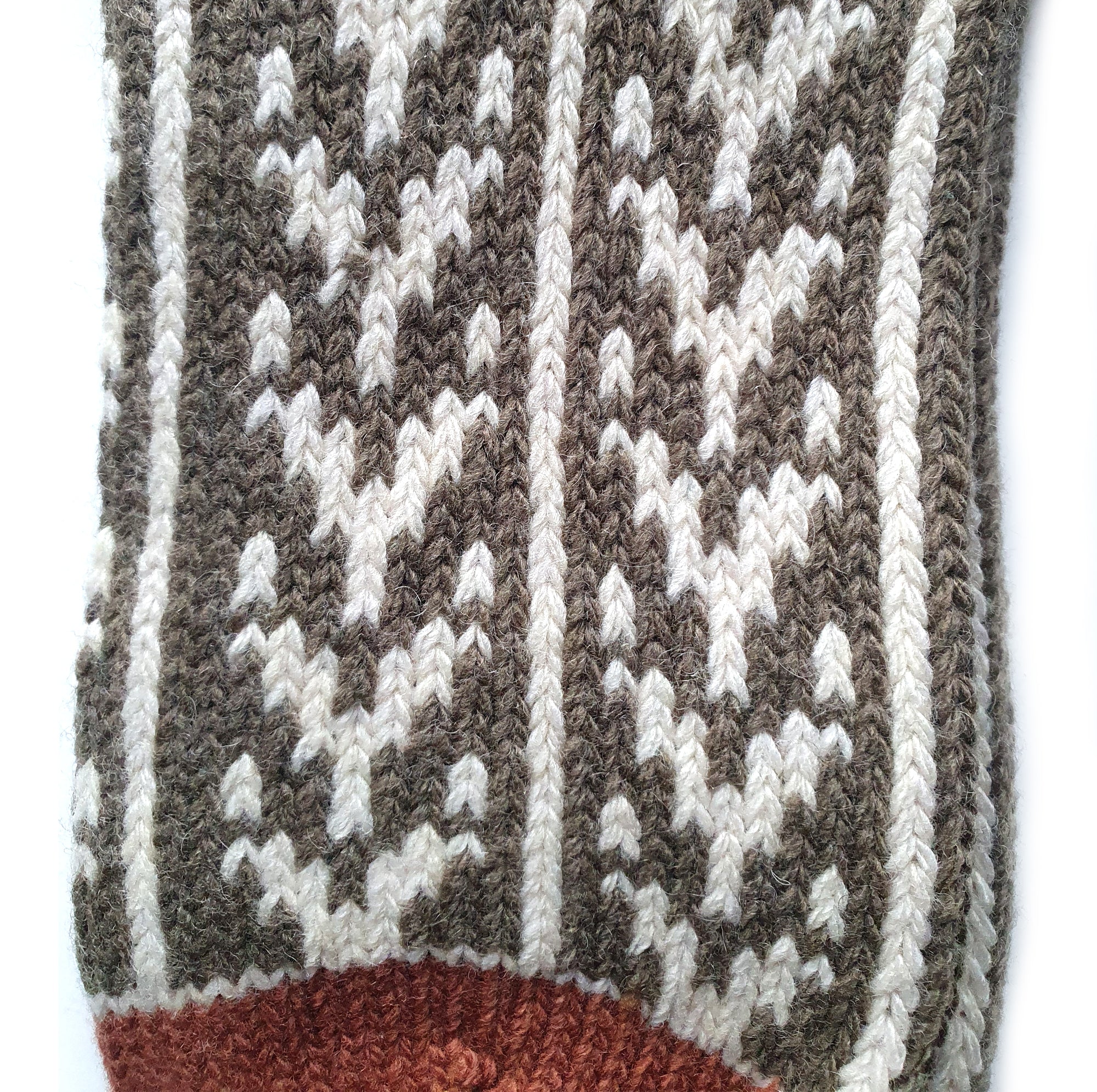 Patterned wool socks with green/brown/blue decor