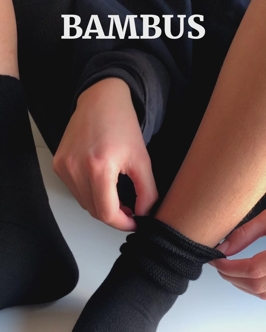 Pack of black bamboo socks • does not tighten