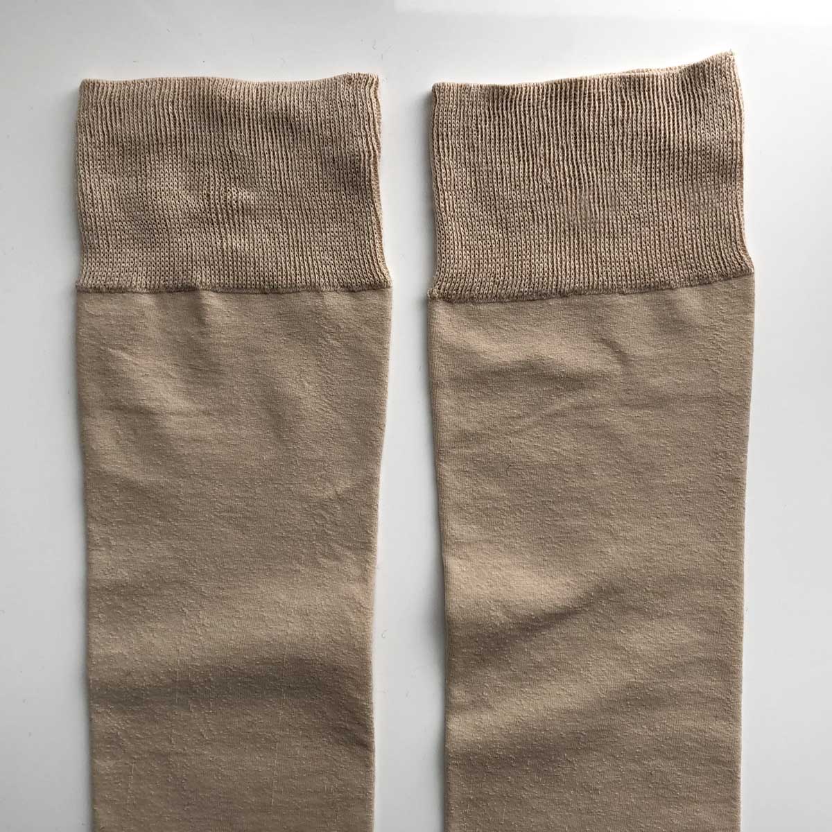 Ekstra tynne og finslige knestrømper i 82% bomull