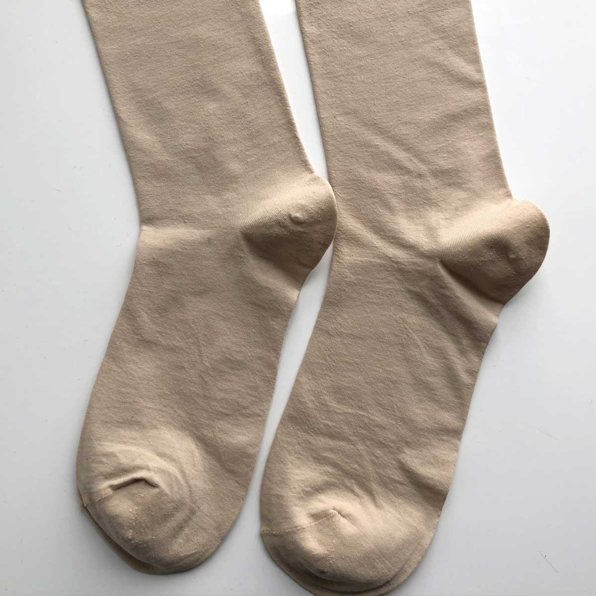 Ekstra tynne og finslige knestrømper i 82% bomull