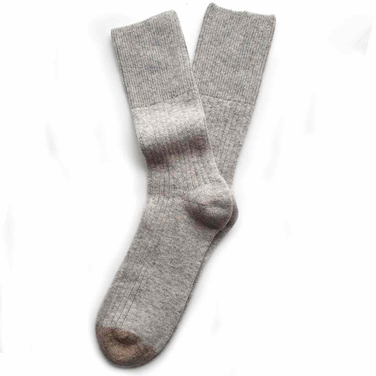 SOCKS: Women's wool socks with cashmere